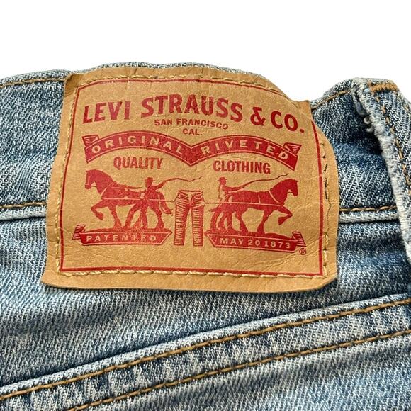 Levi's Wedgie Light Wash High Rise Button Fly Denim Cuffed Shorts Size 24 - Picture 7 of 9